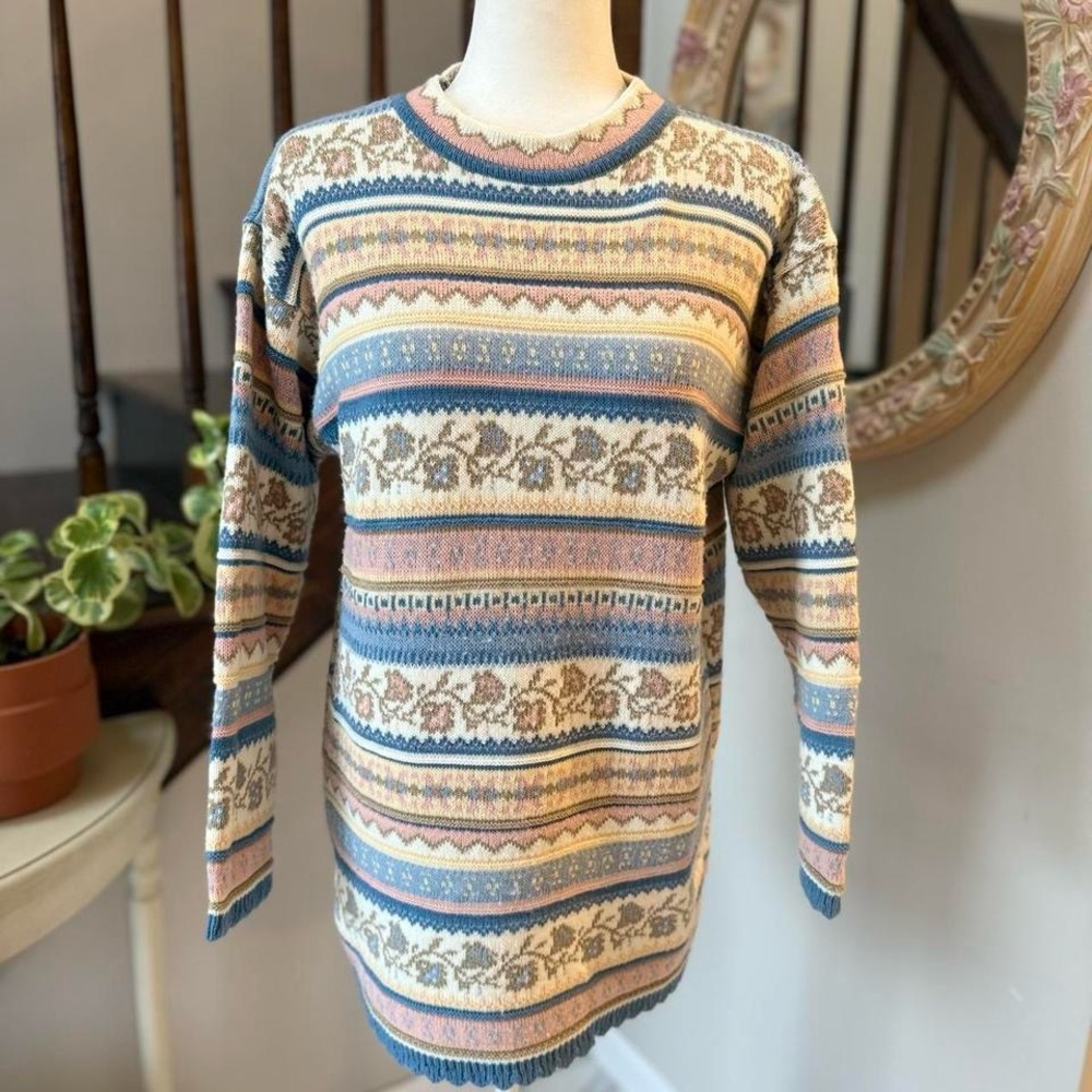 Vintage 90s or 80s baby blue and pink knit sweater